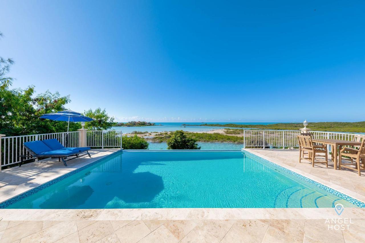 Providenciales Apartments for Rent